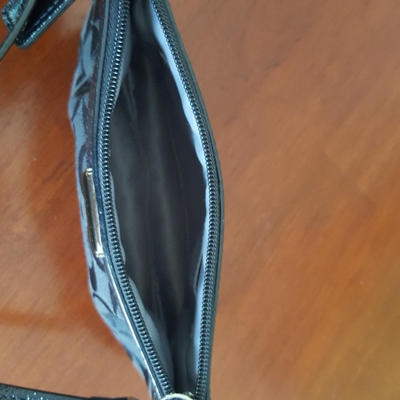 Coach Wristlet - Picture 5 of 5